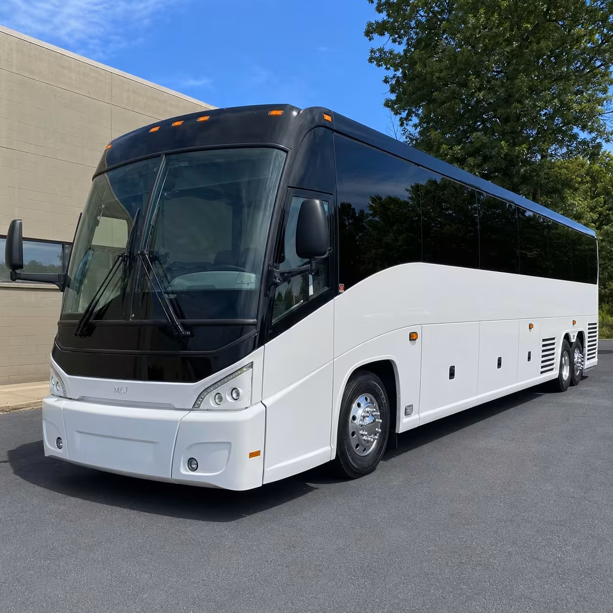 sugar land church shuttle buses for sunday worship services