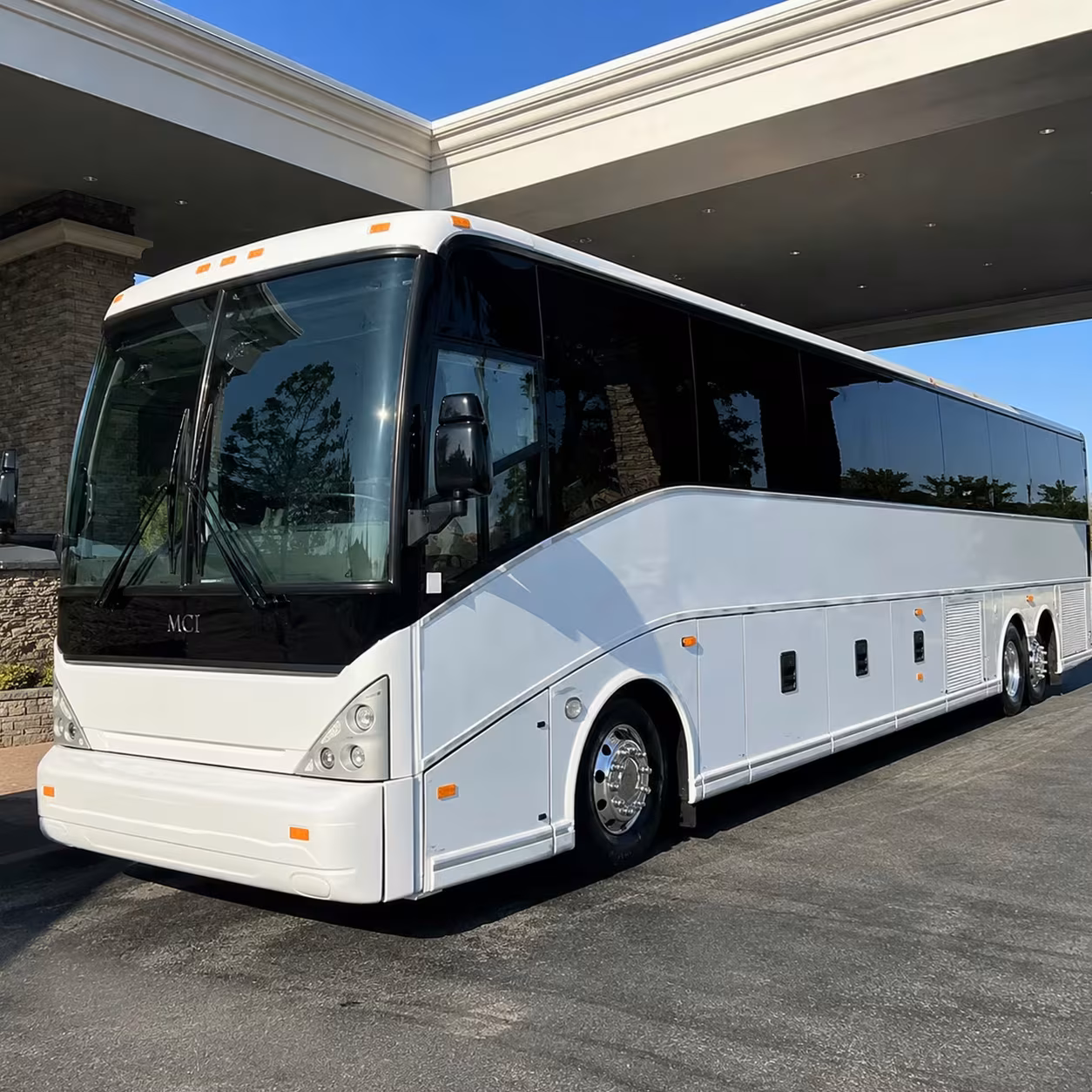 sugar land commuter shuttle buses for park and ride lots