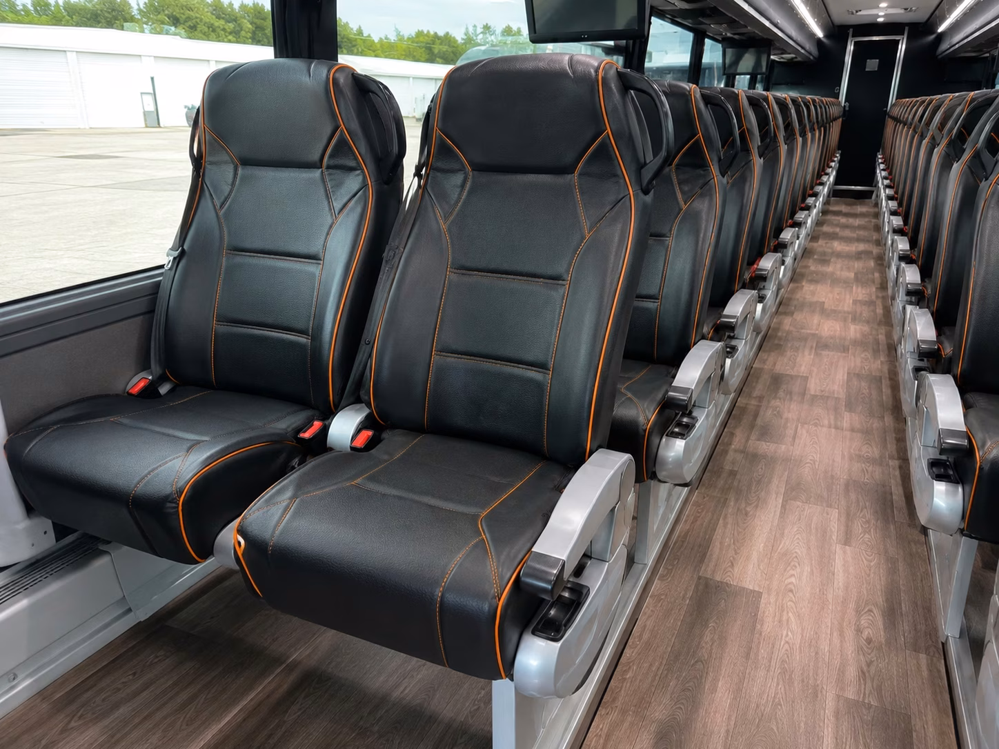 wedding bus rentals in sugar land